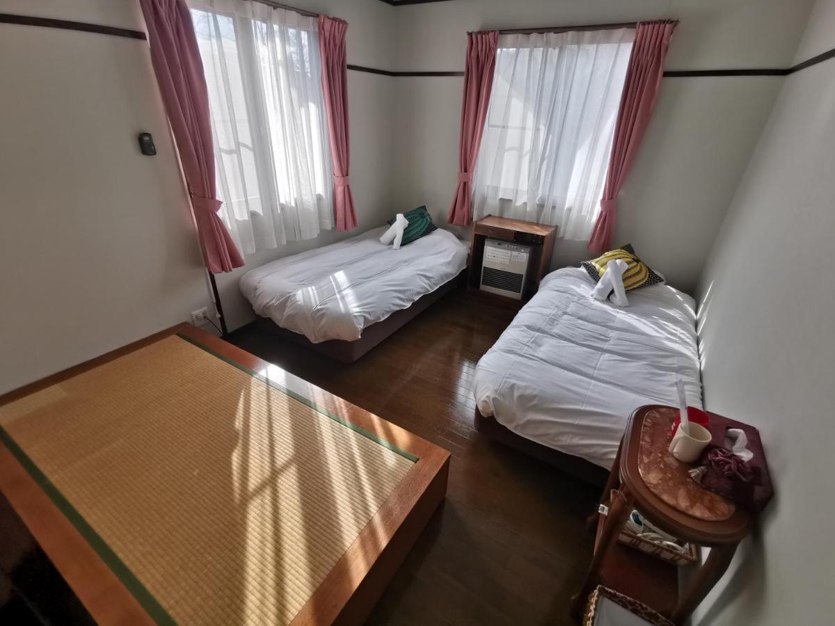 Hakuba Powder Republic Bed & Breakfast Eksteriør bilde